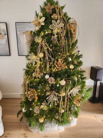 A real Jack Frost Christmas tree at home 6